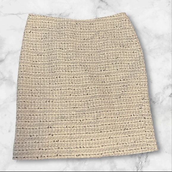 Karl Lagerfeld Monochrome Pencil Skirt - Picture 5 of 5